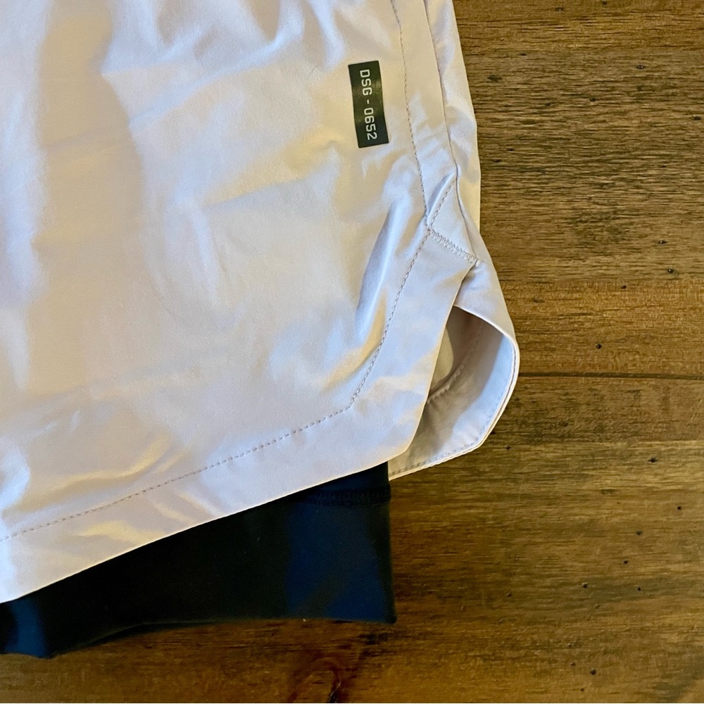 Mens L, ASRV 7” w Liner Terra Lite Beige Shorts DSG 0652 (Reflective) MSRP $128 - Picture 3 of 7